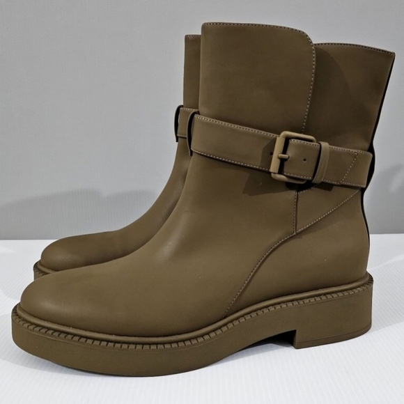 NEW Vince Kaelyn Ankle Boot Womens 9 Green Rubber Waterproof Combat Chunky - Picture 1 of 13